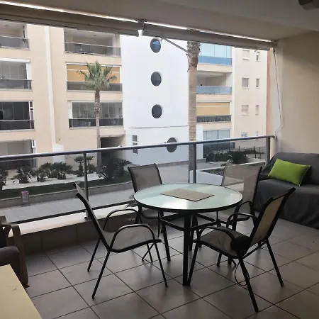 Mar Y Sal, A Pie De Playa. Vacaciones En Apartamento